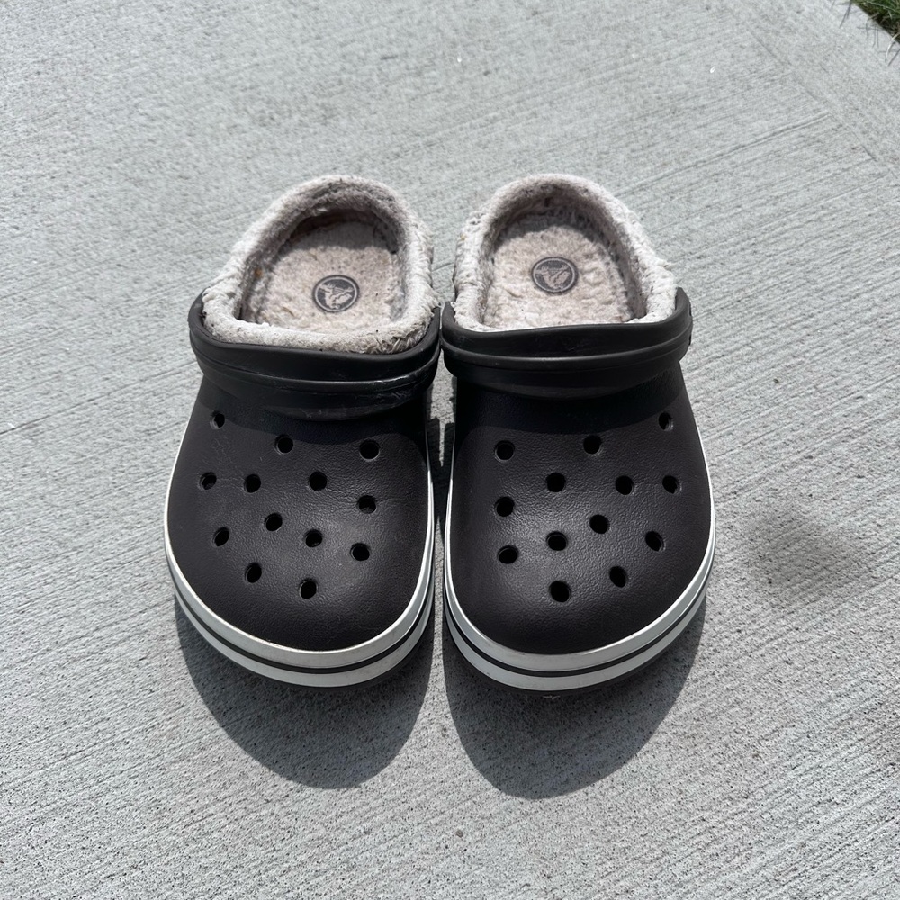 CROCS Kids Brown Slippers with Cozy Lining